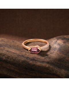 Mauve Glow Gold Casual Ring