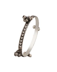 Avelin Heart Motif Silver Bangle