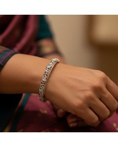 Elaris Leafwork Silver Bangle
